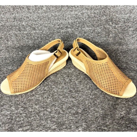 Easy Street Wedges Women's 8.5M Sandals Beige Espadrille Ankle Strap Perforated - Picture 4 of 10